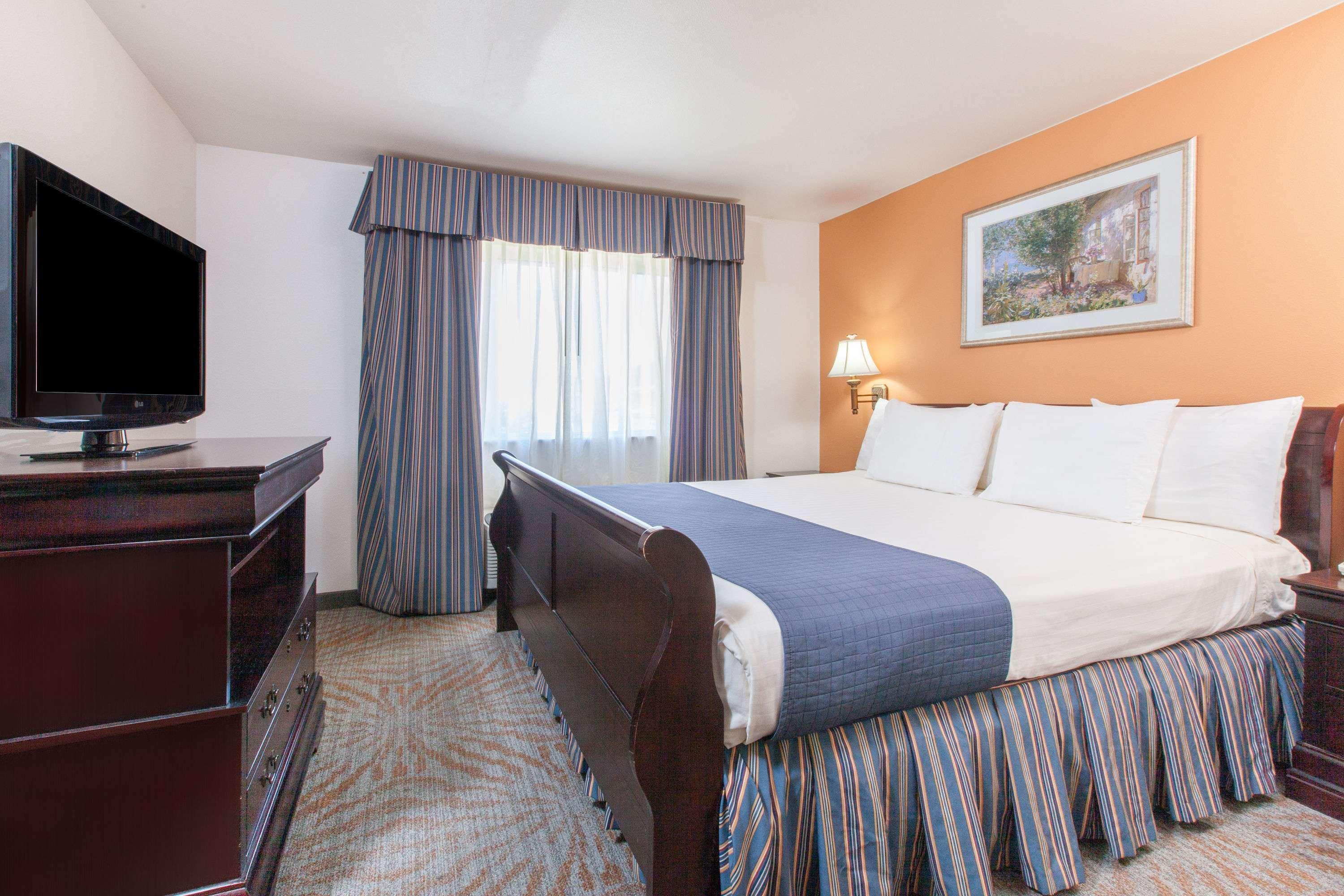 Super 8 By Wyndham Lubbock West Hotel Kültér fotó