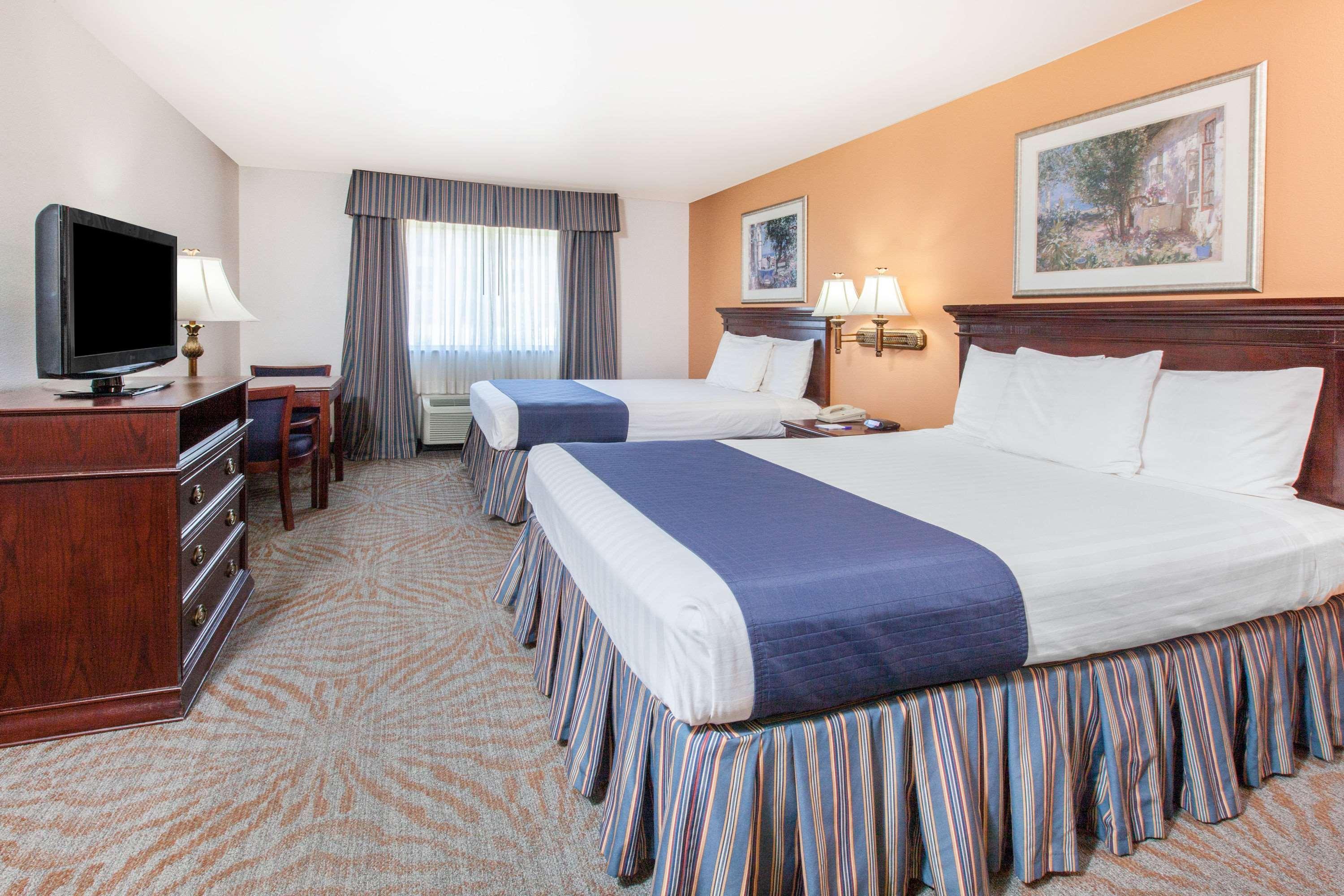 Super 8 By Wyndham Lubbock West Hotel Kültér fotó