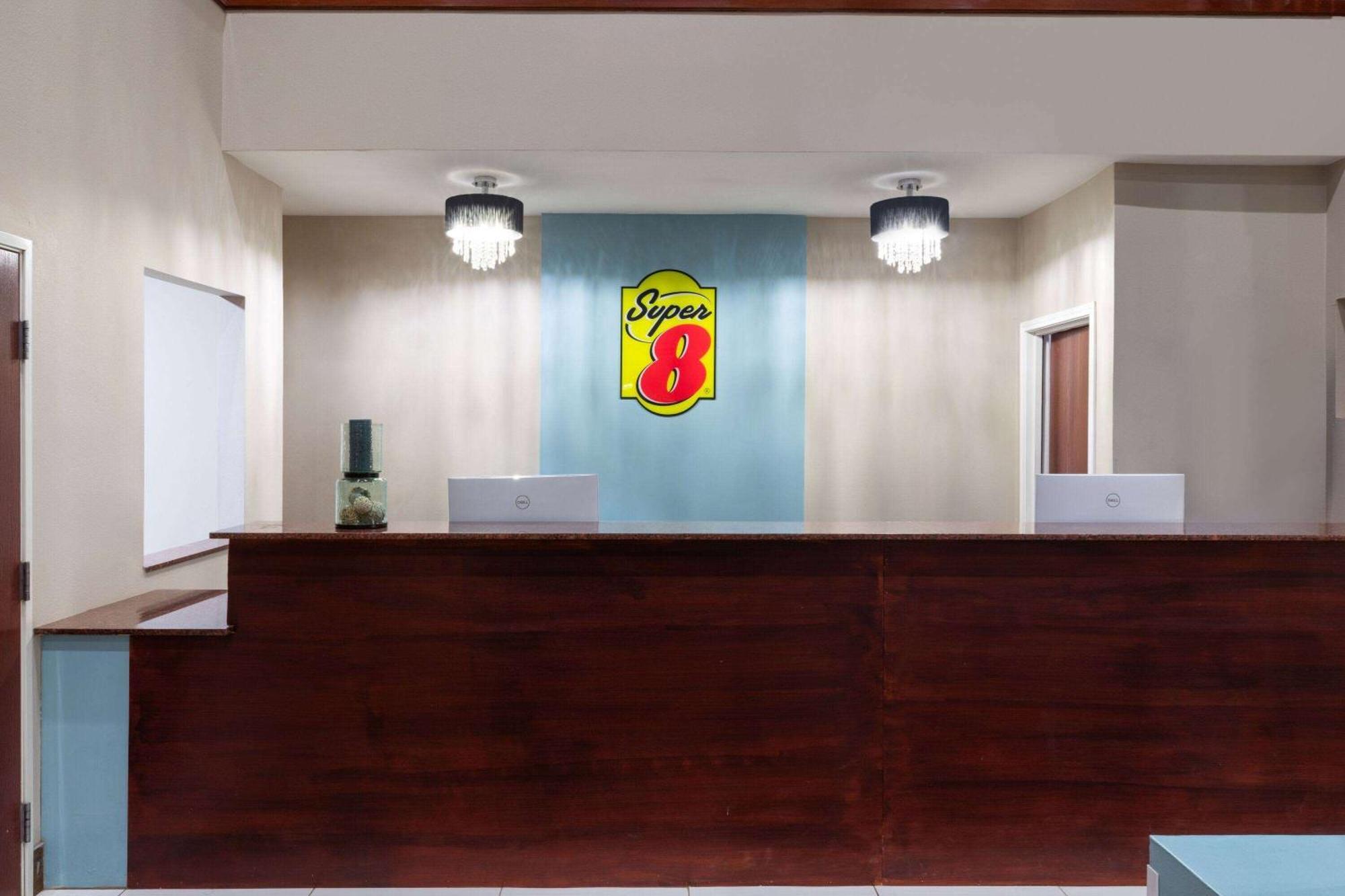 Super 8 By Wyndham Lubbock West Hotel Kültér fotó