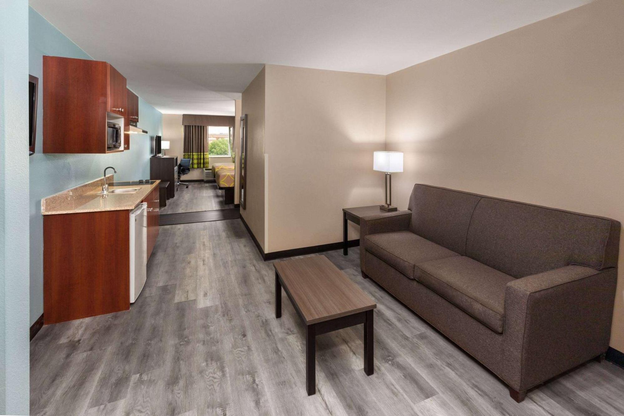 Super 8 By Wyndham Lubbock West Hotel Kültér fotó